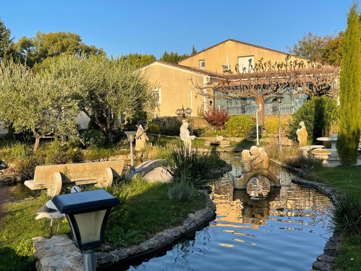 Studio Les Petits Lutins Entraigues-sur-la-Sorgue Екстериор снимка