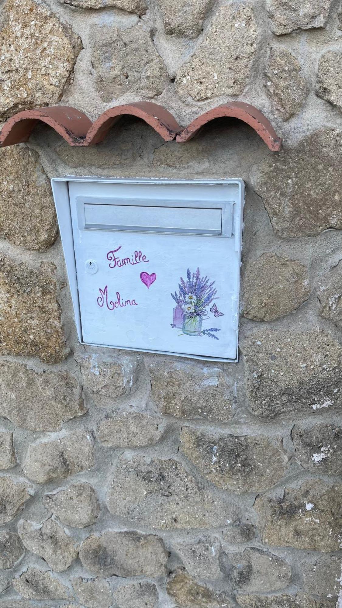Studio Les Petits Lutins Entraigues-sur-la-Sorgue Екстериор снимка