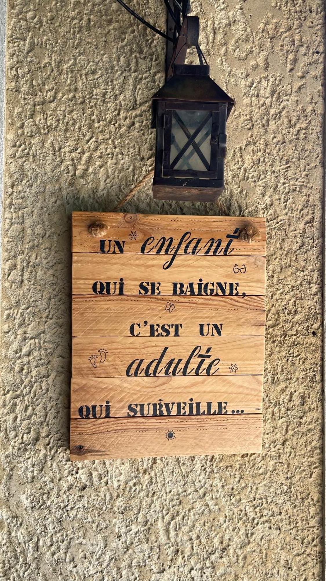 Studio Les Petits Lutins Entraigues-sur-la-Sorgue Екстериор снимка