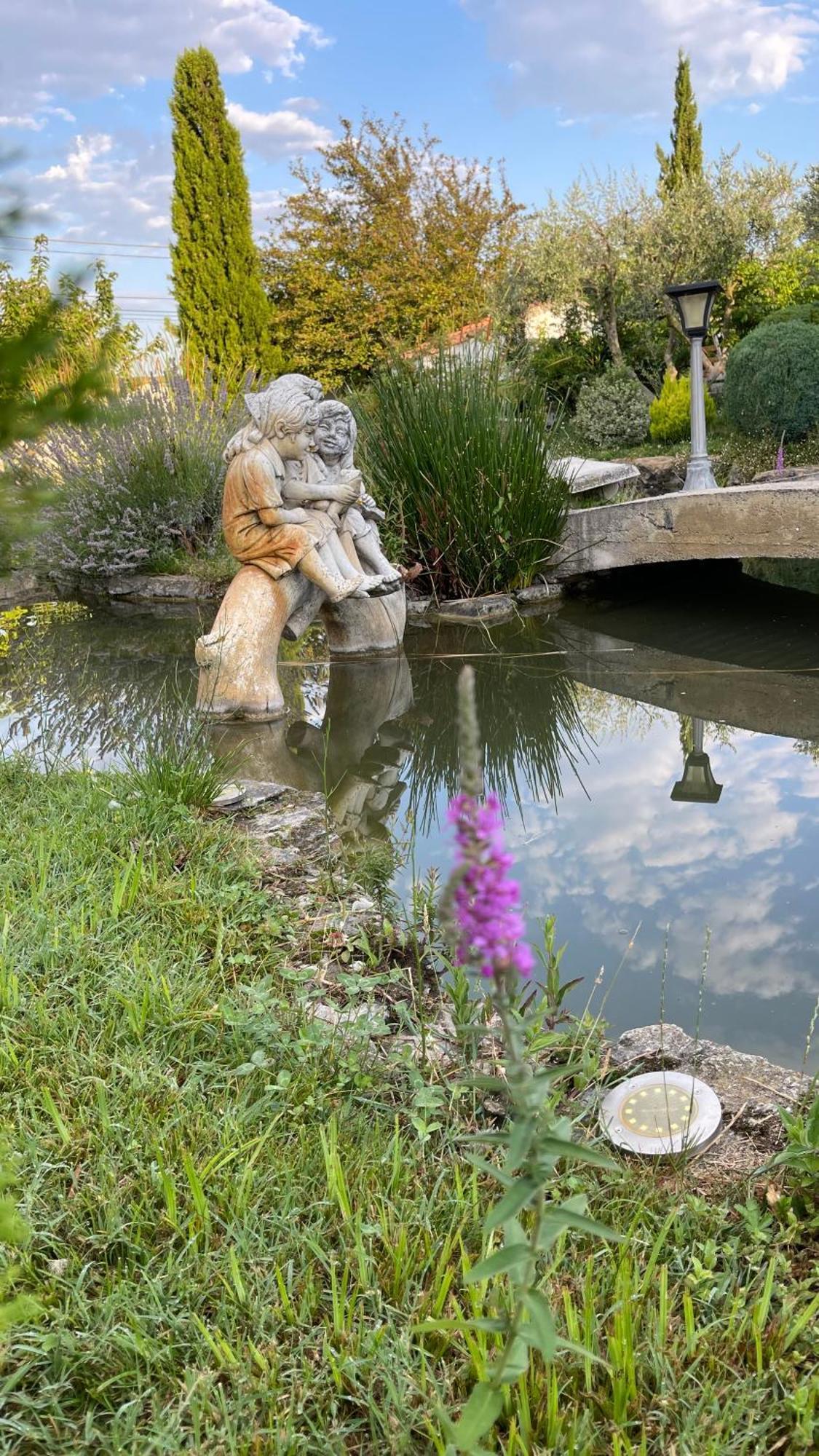 Studio Les Petits Lutins Entraigues-sur-la-Sorgue Екстериор снимка